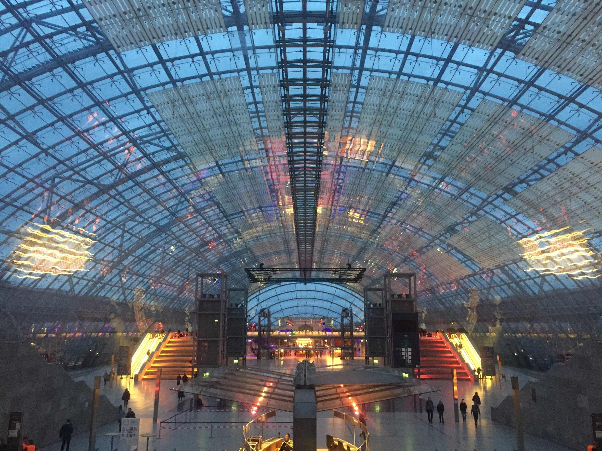 Glashalle der Leipziger Messe von innen