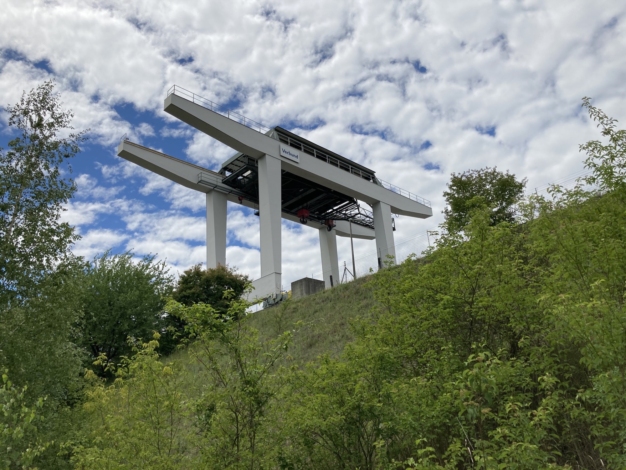 Krananlage am Kraftwerk Altenwörth